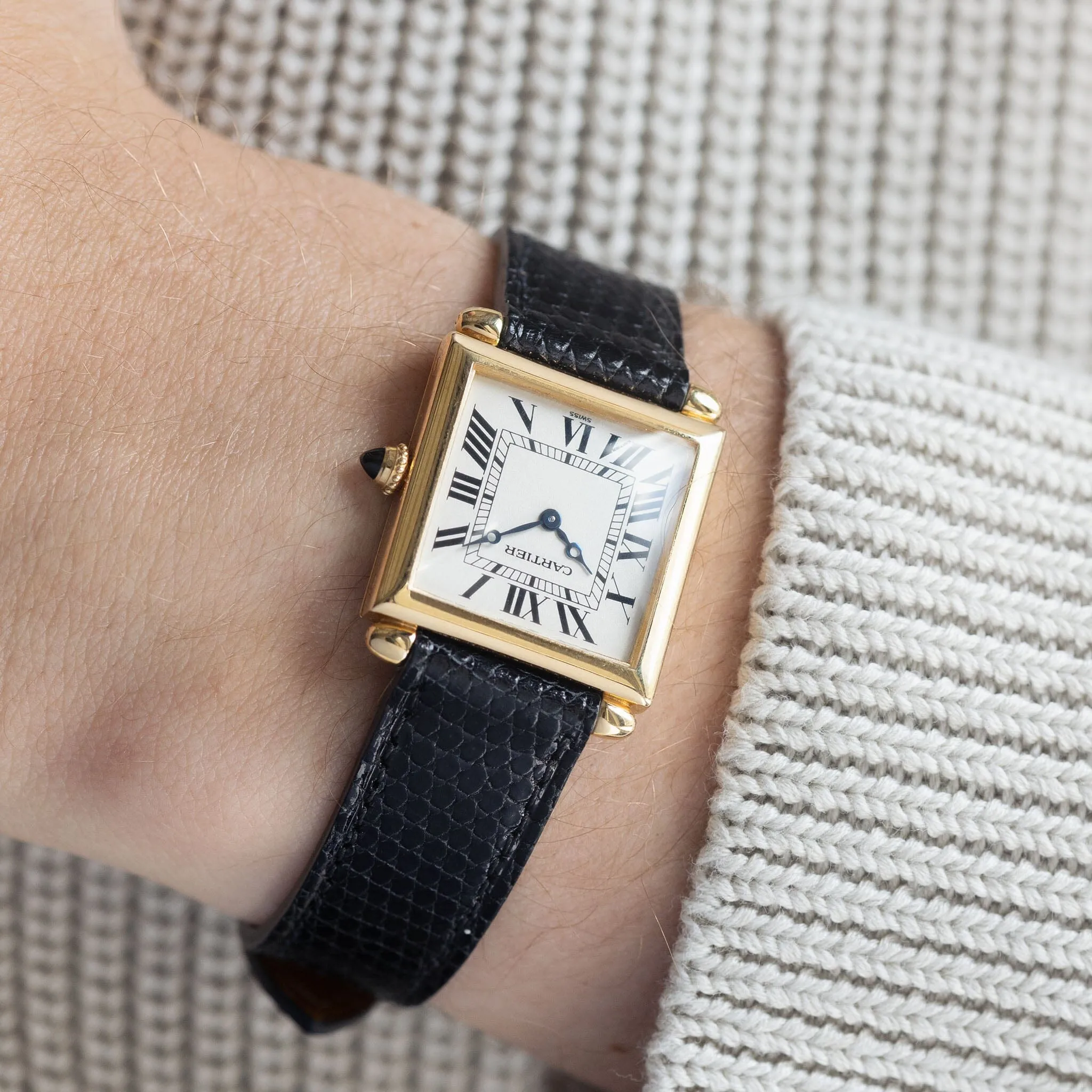 Cartier Tank Obus in 18 k Yellow gold