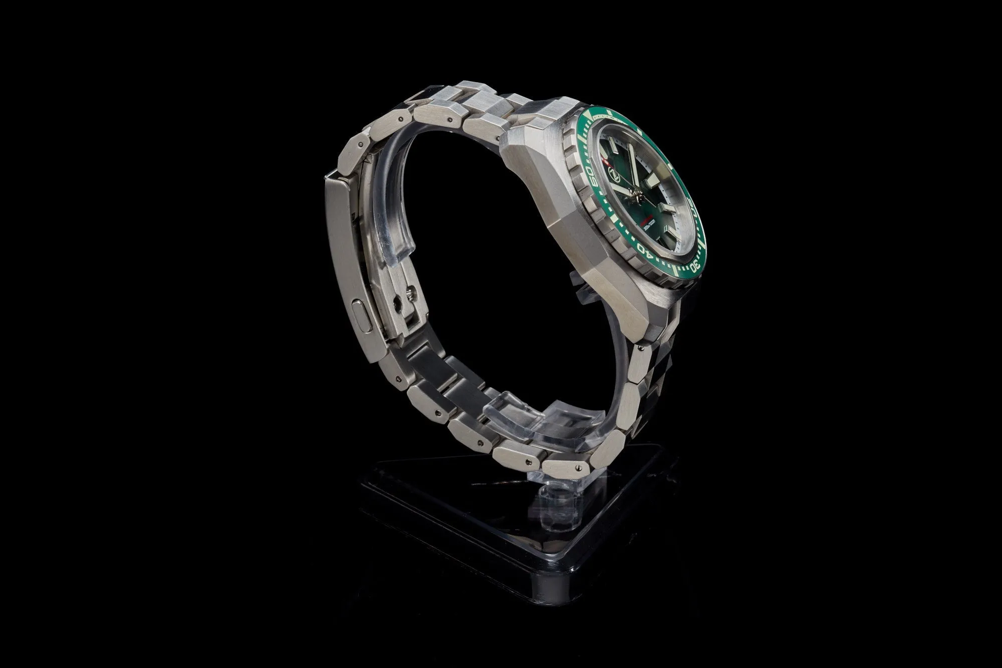 Hammerhead V3 300m Steel Emerald Green