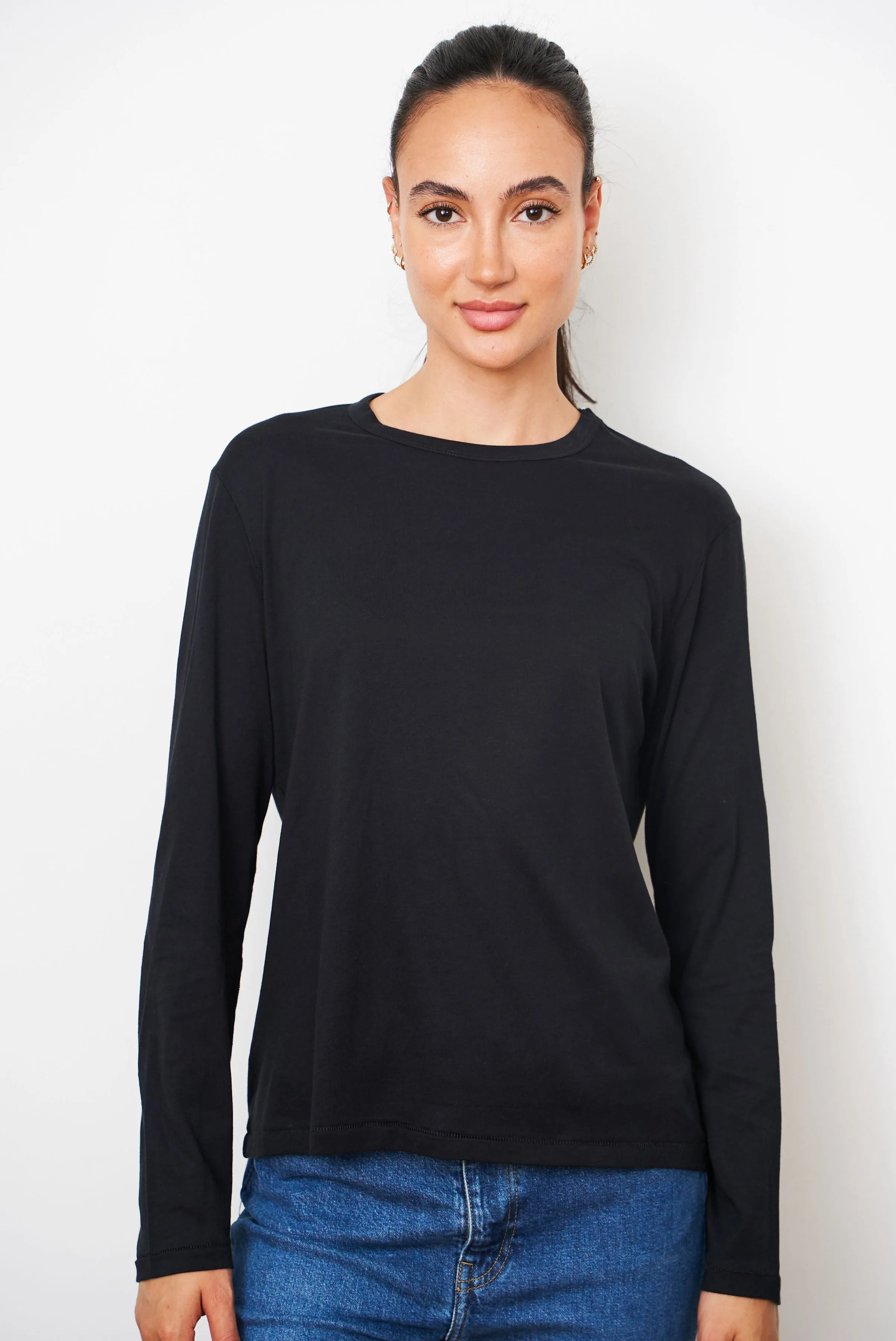 Lyocell Cotton Long Sleeve Semi Relaxed Crewneck in Noir